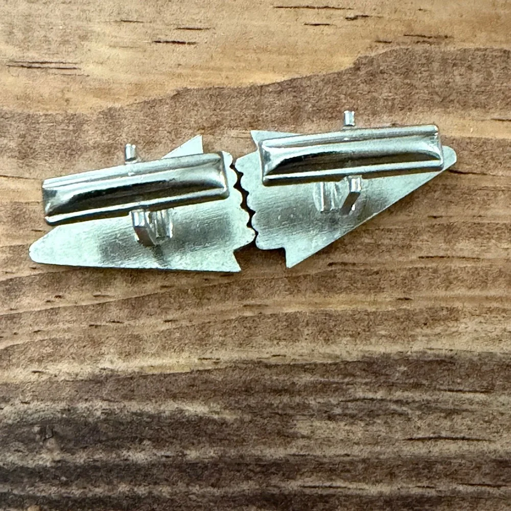 VTG Mid-Century Silver Tone Geometric Tri- Shape Cufflinks Beaded Edge Toggle Bk